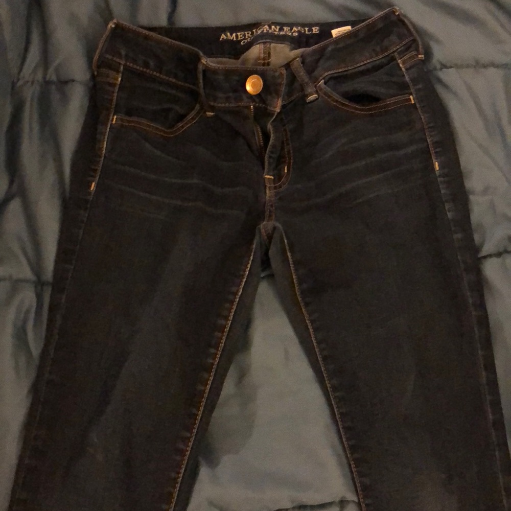 American eagle dark washed jeans